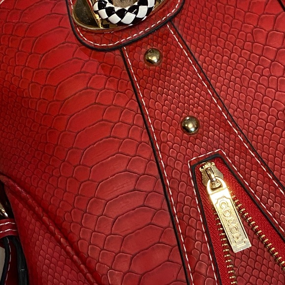 Authentic coach purse - Picture 3 of 6